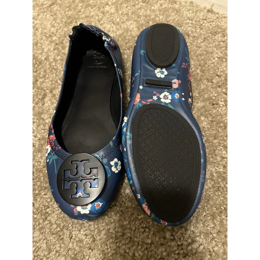Tory Burch Minnie Travel Ballet Flats Navy Blue Floral Leather Logo Shoes 7